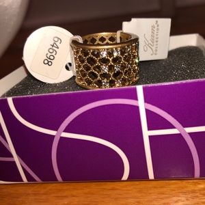 Lia Sophia KIA’s Collection Size 7 Ring